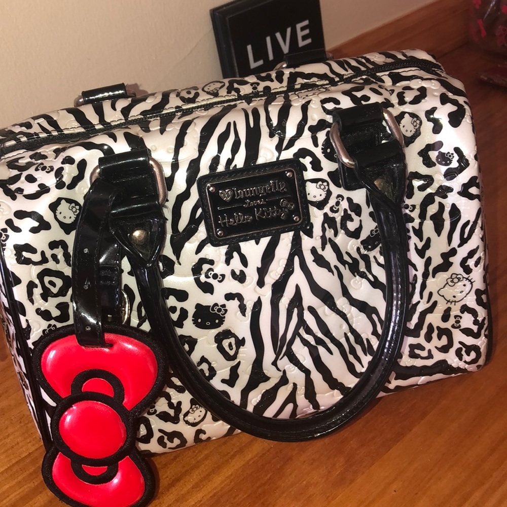 Hello Kitty LougeFly Speedy ❤️ ! - Picture 2 of 8